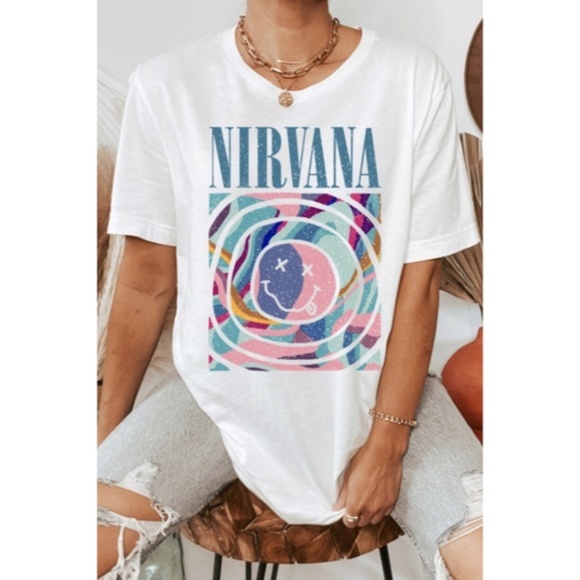 Tops - Nirvana Colored Smile Logo Band Music Oversized Relaxed Fit Graphic Tee T-Shirt